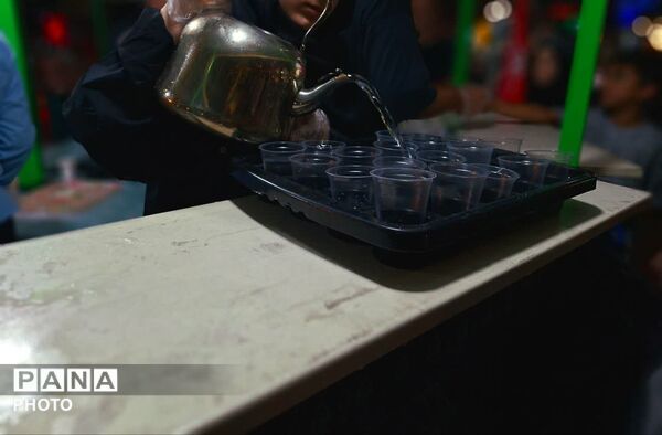از ماتم صفر تا میدانِ ماندن؛ غرفه ها برپاست،جمعیت در جای خود