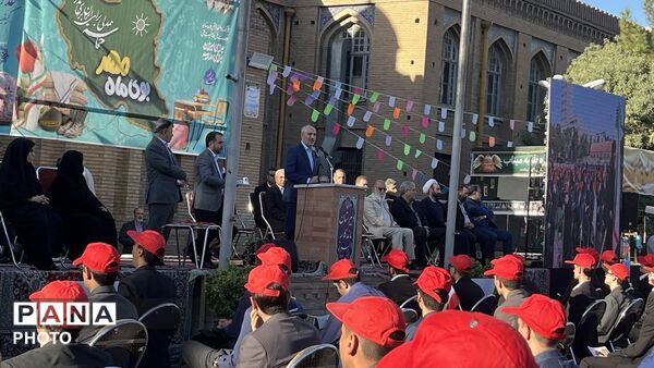 آیین بازگشایی مدارس در دبیرستان ماندگار البرز