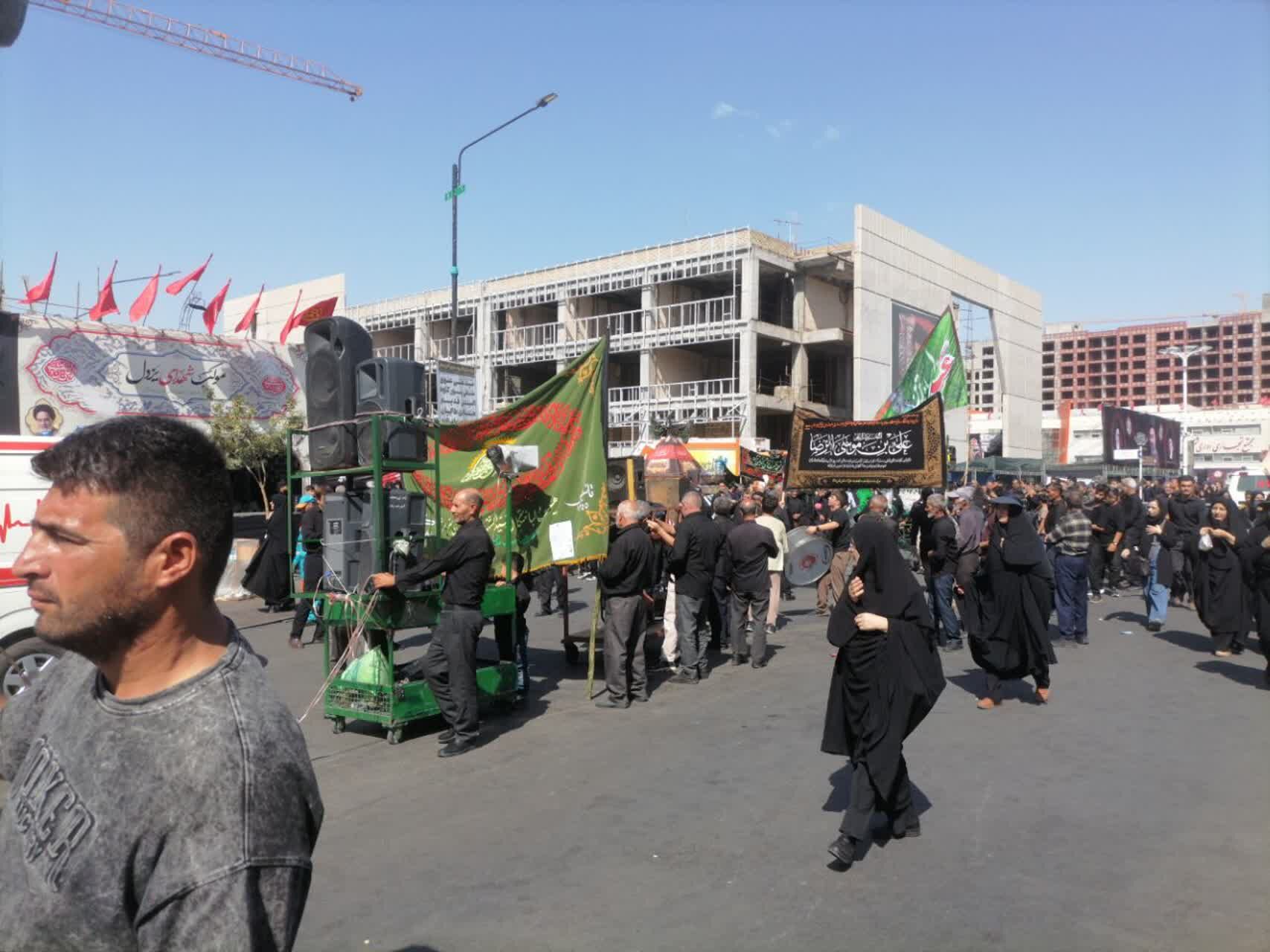 مشهد در سوگ امام رضا (ع) 