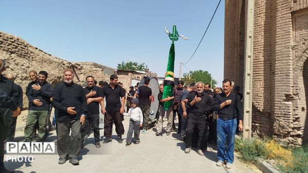 مراسم عزاداری در روز عاشورا همراه با حضور پر شور مردم روستای شوریاب