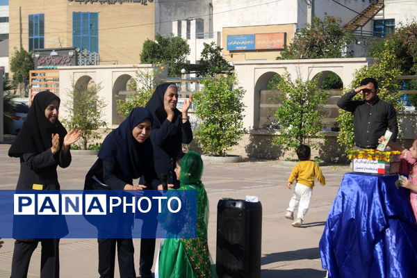 بازارچه حمایت از کسب کار دانش‌آموزان دبستان کیهان بوشهر 