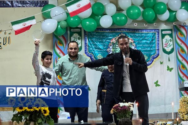 جشن میلاد با سعادت حضرت مهدی موعود(ع)در دبستان حاج همت بهارستان ۲