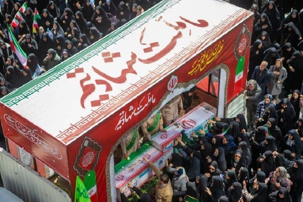 گر پدر نیست تفنگ پدری هست هنوز!