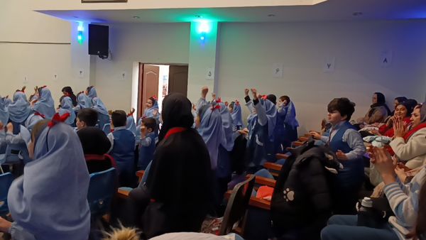 جشن یلدای مدرسه غیر دولتی مهر و ماه آشخانه 