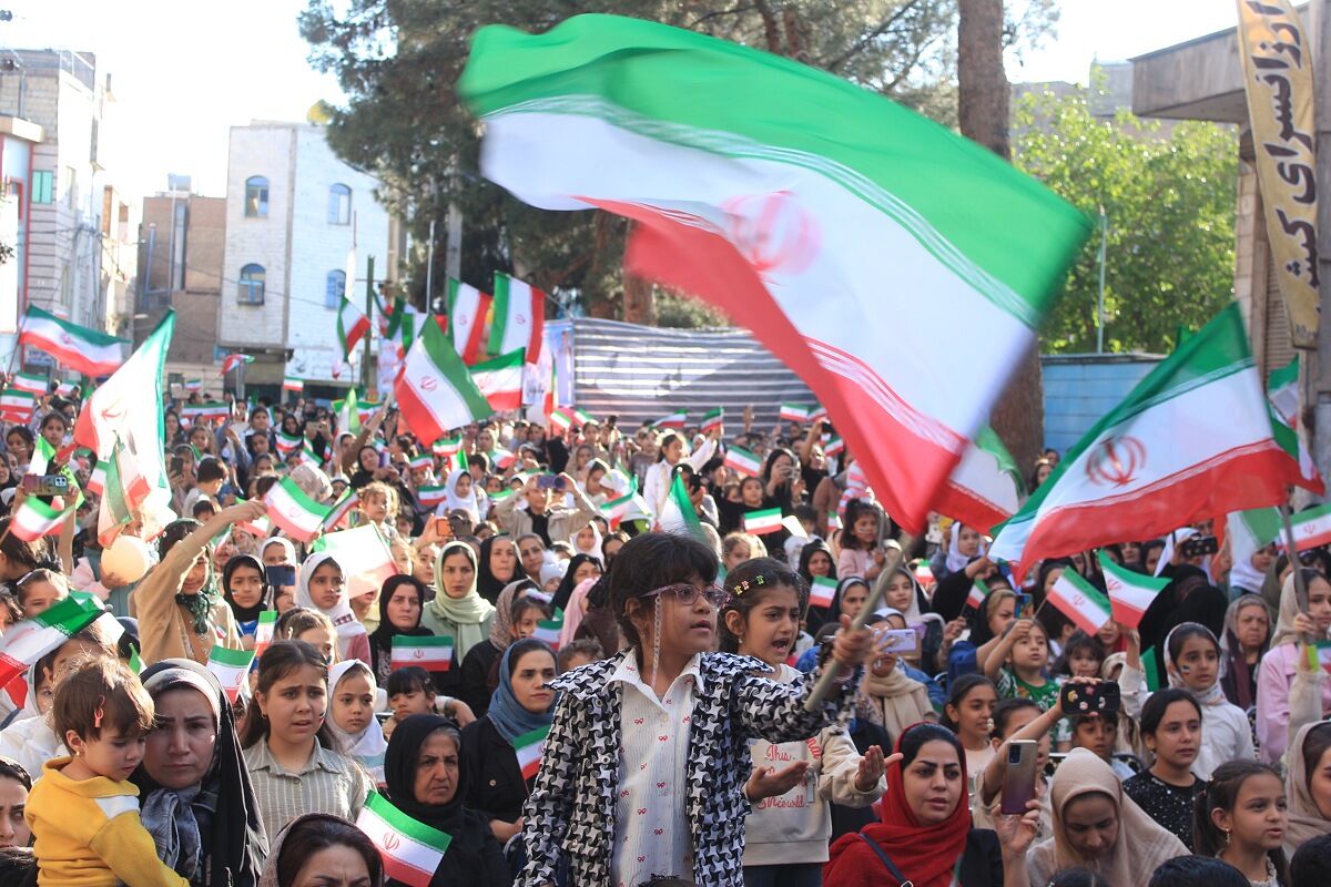 همایش «دختران ایران» همدانک