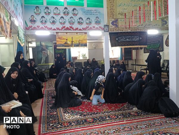 تقدیر از فعالان عید غدیر در مشهد