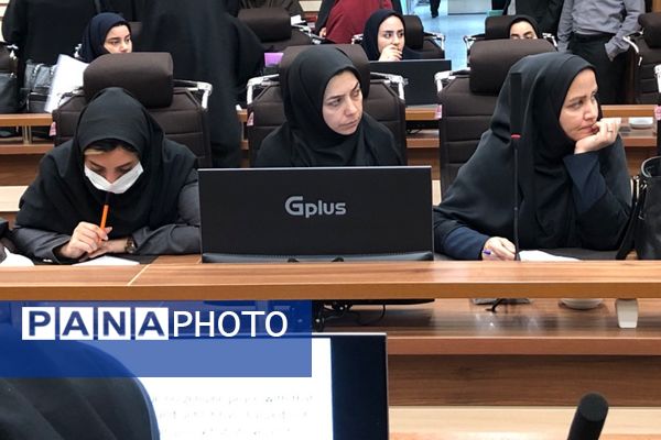 کارگاه آموزشی با موضوع جهاد تبیین در ناحیه دو شهرری 