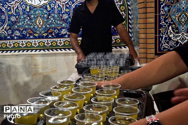 میزبانی اصفهان از مردم عزادار حسینی در شب شام غریبان
