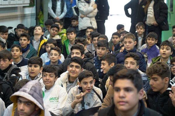 جشن پیروز انقلاب در دبیرستان تهرانی باقرشهر 