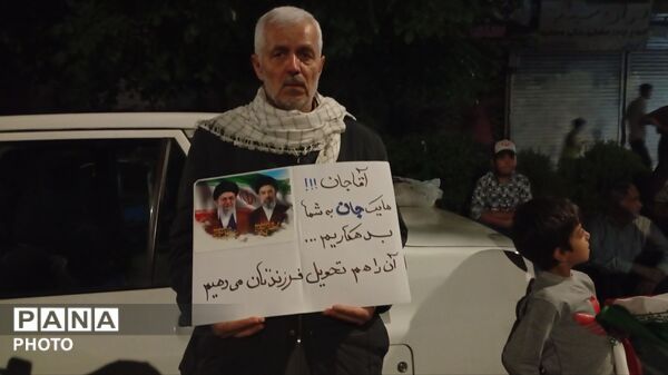 اجتماع مردم در حسینیه امام خمینی(ره) نیشابور