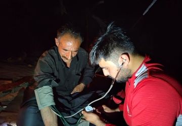 امدادرسانی به فرد گرفتار در ارتفاعات  کوه رمرو