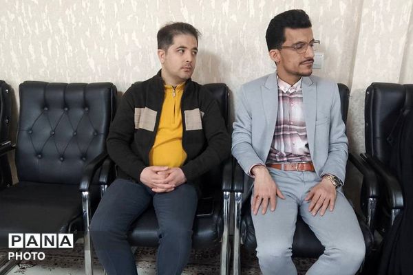 دیدار معاونین پرورشی، مربیان تربیتی و مشاورین منطقه با امام جمعه باقرشهر و کهریزک 