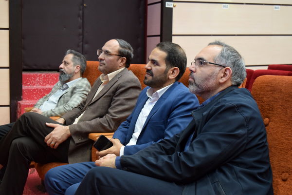 تجلیل از تلاش‌های بی‌وقفه مربیان در همایش خانواده بزرگ پرورشی