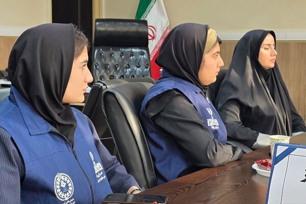 تقدیر از دانش آموز خبرنگاران فعال پانا بهارستان دو