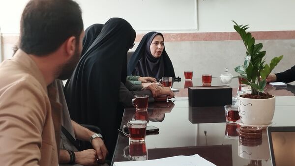 جلسه همکاری کمیته امداد و شورای دانش‌آموزی در آموزش و پرورش ناحیه ۲ کرج و شهرستان فردیس 