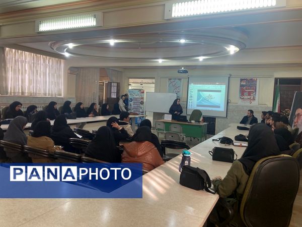 کارگاه توانمند‌سازی رابطین پژوهشی مدارس شهرستان بجنورد