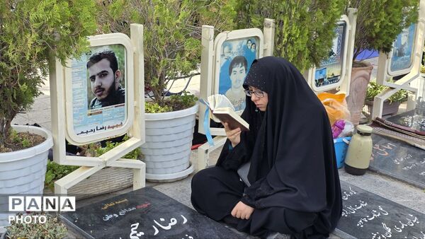 اصفهان غروب عرفه را با عطر دعا نفس کشید