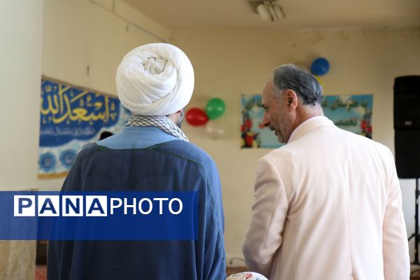 جشن بزرگ نیمه‌شعبان و آغاز دهه فجر در هنرستان شیخ‌الرئیس 