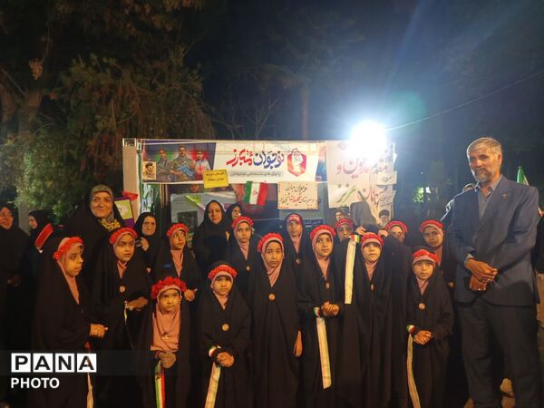 بازدید معاون تشکیلات سازمان دانش‌آموزی کشور از موکب «نوجوان مبارز» و «امام رضا (ع)»