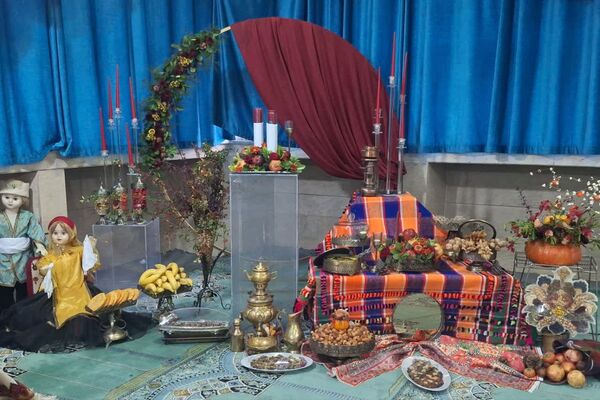 جشن یلدا دبیرستان رازی شیراز