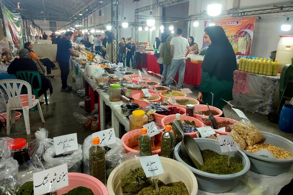 نمایشگاه فروش پاییزه در قائمشهر