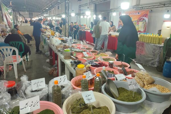 نمایشگاه فروش پاییزه در قائمشهر