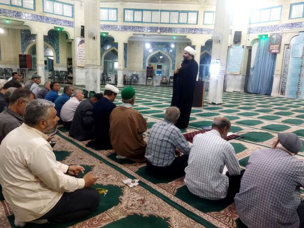 حضور نماینده مردم ترشیز در مجلس شورای اسلامی در مسجد جامع بردسکن