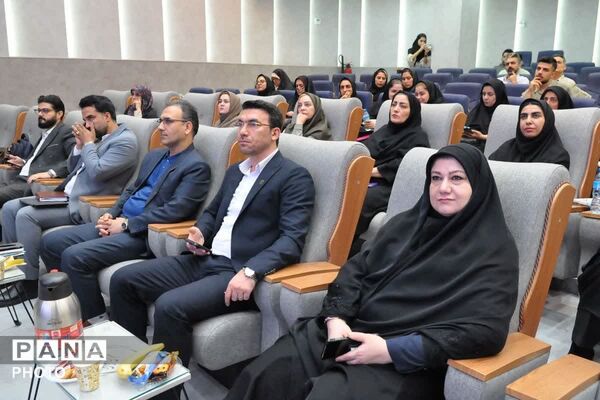 گامی برای ارتقای تخصصی دبیران ریاضی ورامین