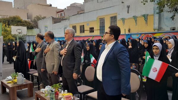 روز دانش‌آموز و نواختن زنگ استکبار ستیزی در منطقه ۱۶