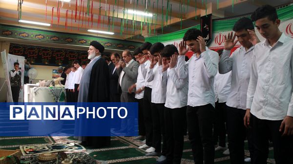 آیین مِهر با مُهر با بازگشایی مدارس در بهارستان‌2