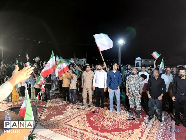 اجتماع پرشور مردم بنهکان (سندرک)؛ تجدید بیعت با رهبری و حمایت از نیروهای مسلح