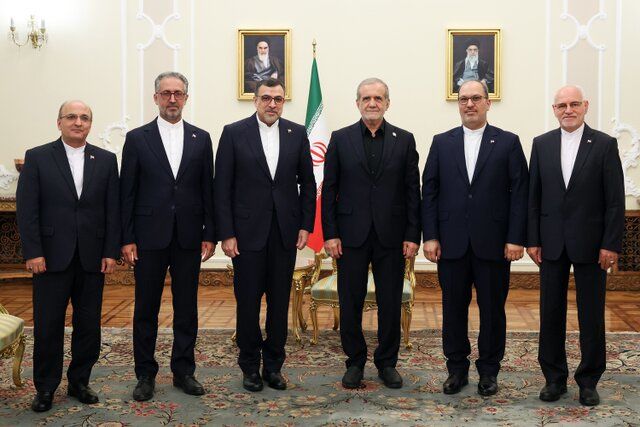 دیدار سفرای جدید ایران با رئیس‌جمهور پزشکیان