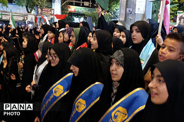 اجرای سرود «رهبر شهیدم» با مشارکت چهار تشکل دانش‌آموزی در بجنورد

