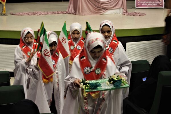 همایش مربیان تربیتی و مشاوران جهادی آموزش و پرورش قم