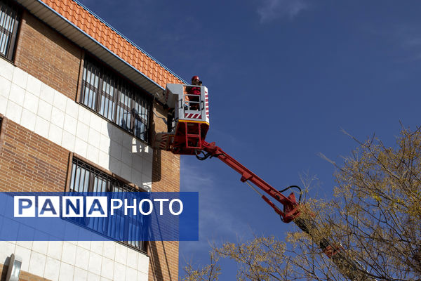 برگزاری مانور سراسری زلزله و ایمنی در مدارس شهرستان محلات 