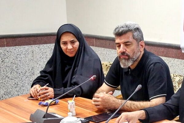اجرای ویژه برنامه‌های هنری و آیینی متناسب با مراسم تشییع رهبر شهید انقلاب در خیمه هنر قم