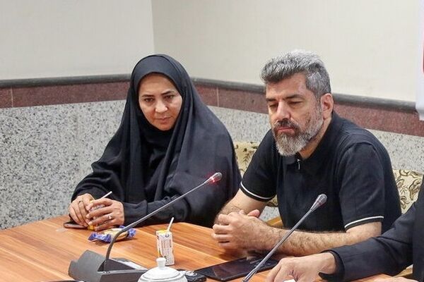 اجرای ویژه برنامه‌های هنری و آیینی متناسب با مراسم تشییع رهبر شهید انقلاب در خیمه هنر قم