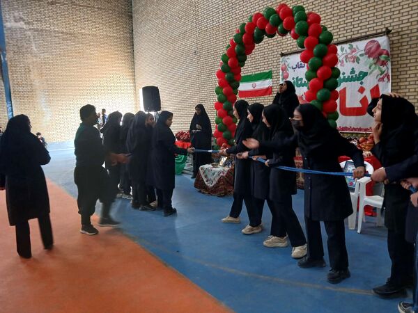 جشن باشکوه انار در روستای نقاب خلیل آباد