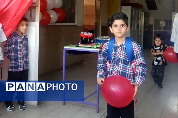 جشن شکوفه‌ها و آغاز سال تحصیلی دانش‌آموزان کلاس اول