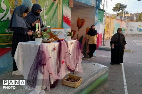 جشن ولادت حضرت زینب (س) در دبستان جعفریه شهرستان پیشوا
