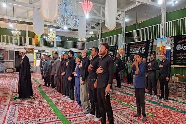 اقامه نماز عبادی سیاسی جمعه در مسجد جامع شهربار نیشابور