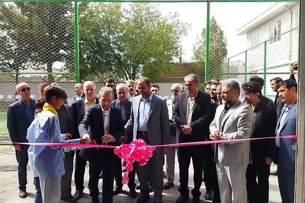 آیین افتتاحیه کارگاه و زمین چمن هنرستان تخصصی خودرو برادران نیشابور 