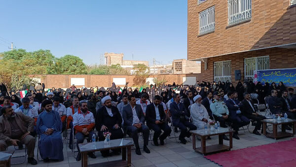 نواخته شدن زنگ آغاز سال تحصیلی در مدرسه زمان‌زاده شهر قنوات