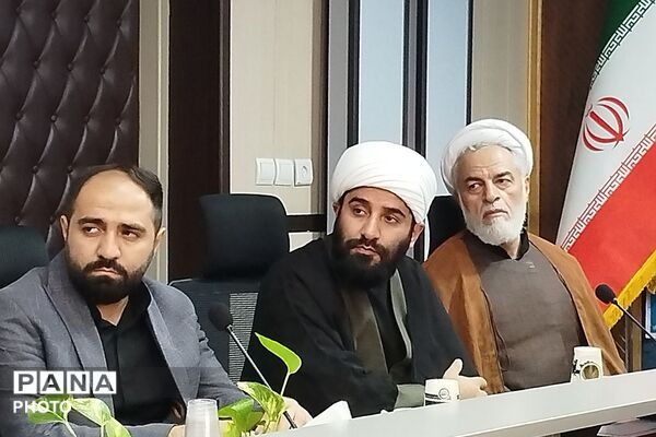 جلسه کارگروه توسعه آموزش عمومی قرآن شهرستانهای استان تهران