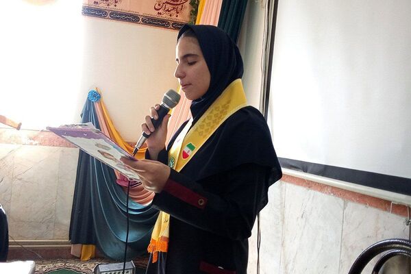 برپایی نماز جماعت مدارس کهریزک با حضور امام جمعه منطقه 