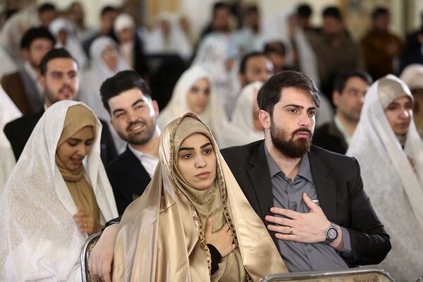 جشن ازدواج ۶۵۰ زوج دانشجوی دانشگاه‌های قم در سالروز میلاد جوادالائمه(س)