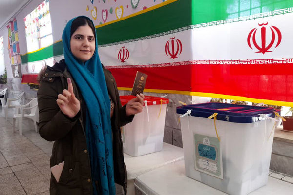حضور شکوهمند مردم استان مرکزی پای صندوق‌های رأی