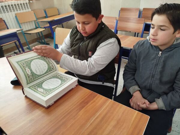 کلاس آموزشی حفظ وتجوید قرآن کریم در دبستان شهید پسندیده