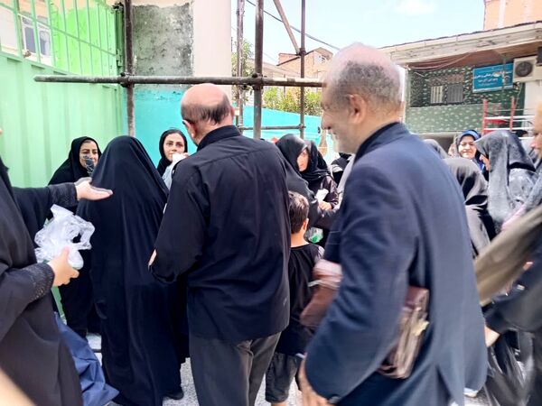 دبستان آوای مهر قائمشهر میزبان عزاداران حسینی شد