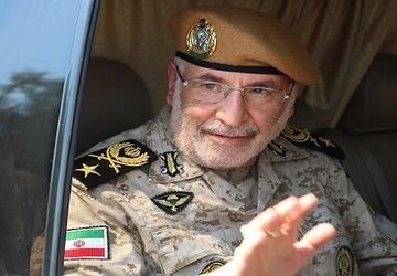 امیر سرتیپ آراسته: اگر جنگ ایران و آمریکا آغاز شود، ایران برگ برنده را رو خواهد کرد